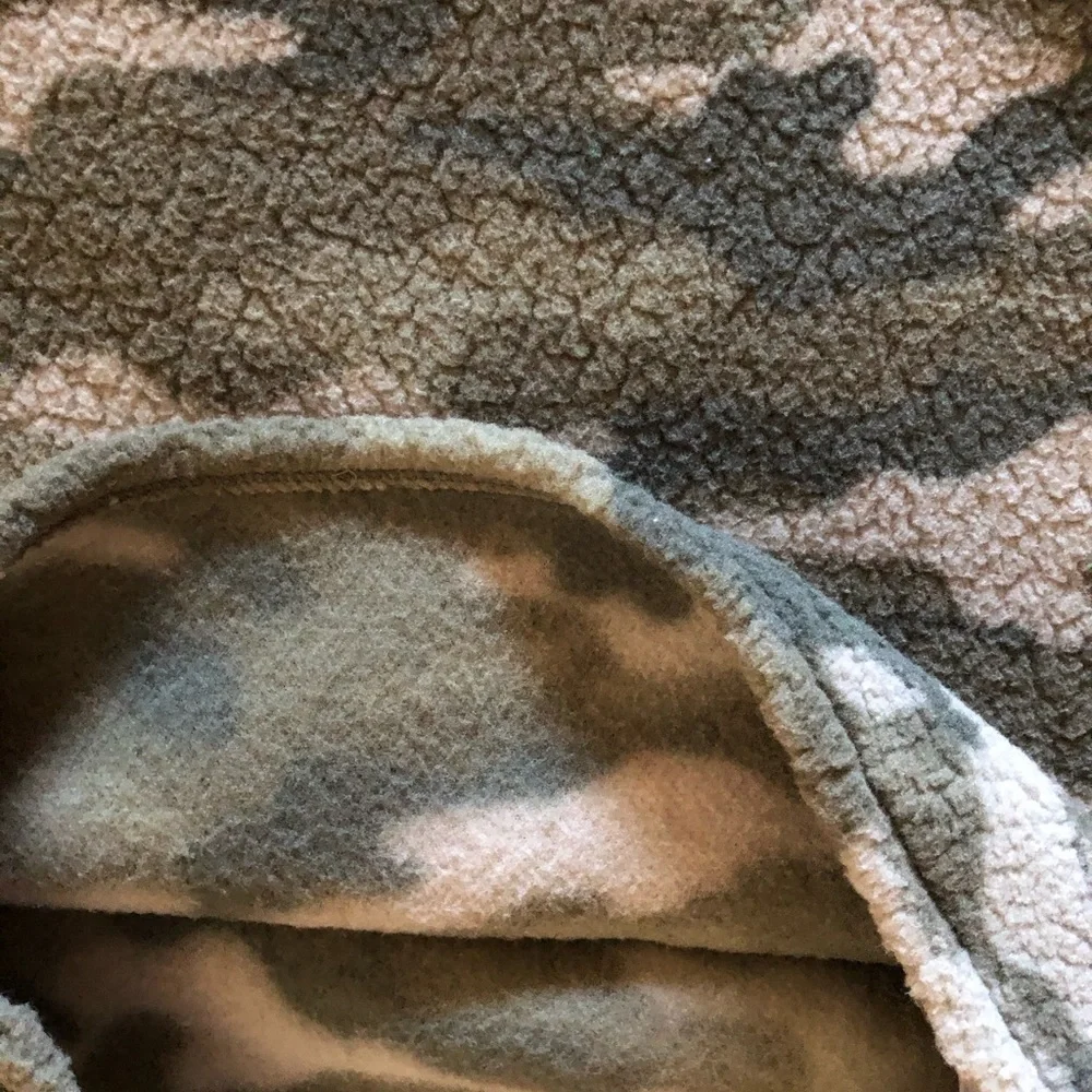 Old Navy Girl’s Sherpa green camouflage dress